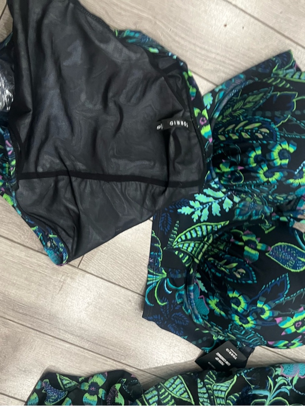 torrid Teal & Navy Floral Strappy Bikini with High-Waist Bottoms - Picture 8 of 9